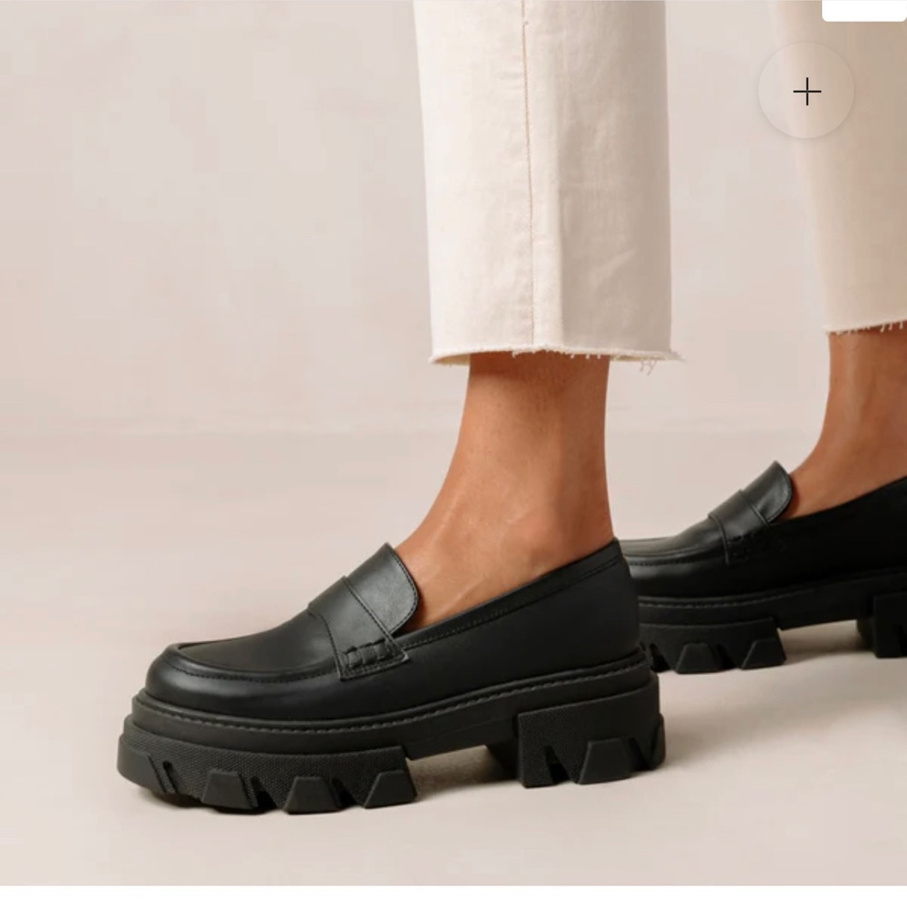 Alohas Trailblazer Platform Loafers